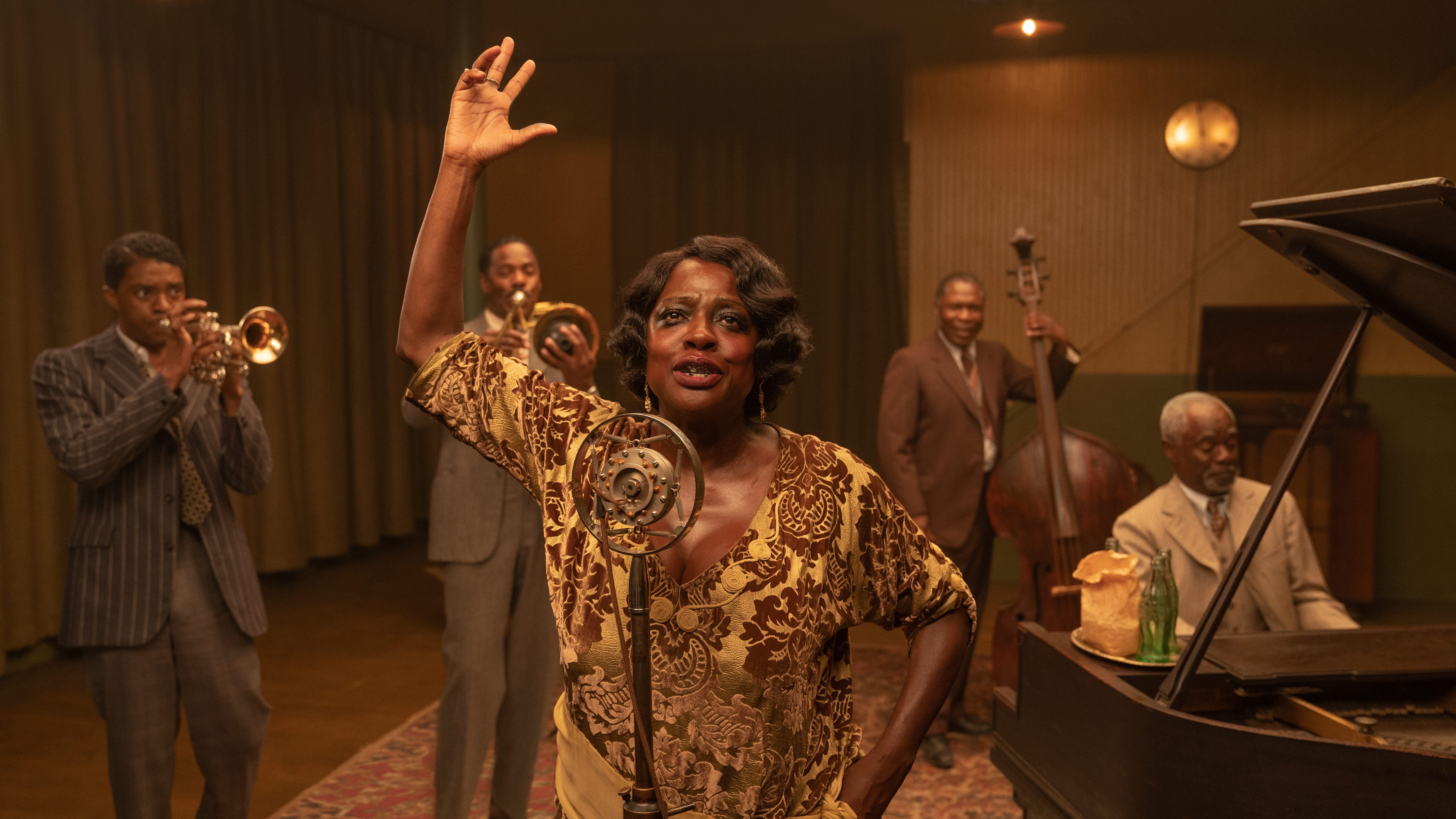 Viola Davis and Chadwick Boseman in Netflix's MA RAINEY'S BLACK BOTTOM