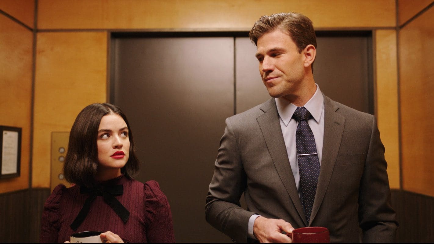 Lucy Hale and Austin Stowell in THE HATING GAME.